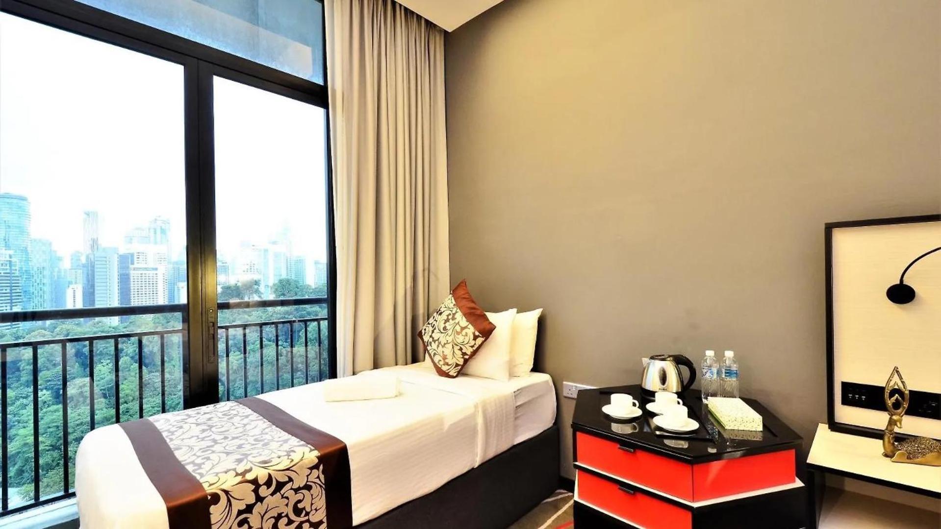 Red M101 By Oak Tree, Kuala Lumpur